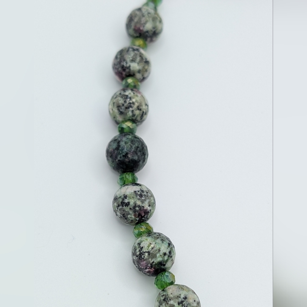 Ruby Zoisite Faceted Bead Necklace 20" - Picture 4 of 10